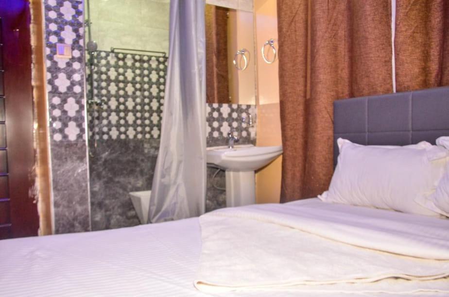 Kentania Hotel Nakuru Zewnętrze zdjęcie