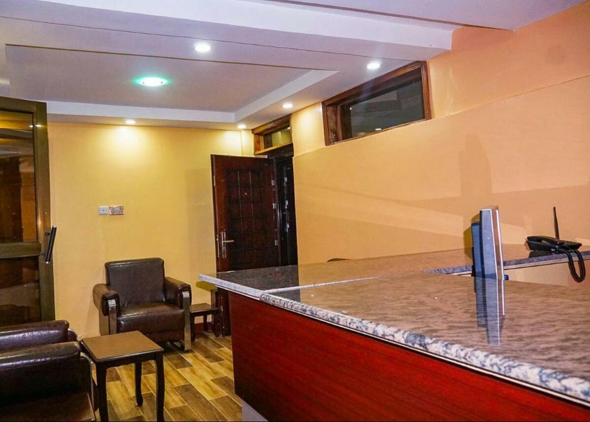 Kentania Hotel Nakuru Zewnętrze zdjęcie