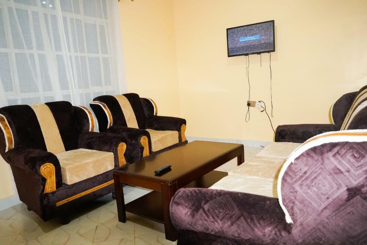 Kentania Hotel Nakuru Zewnętrze zdjęcie