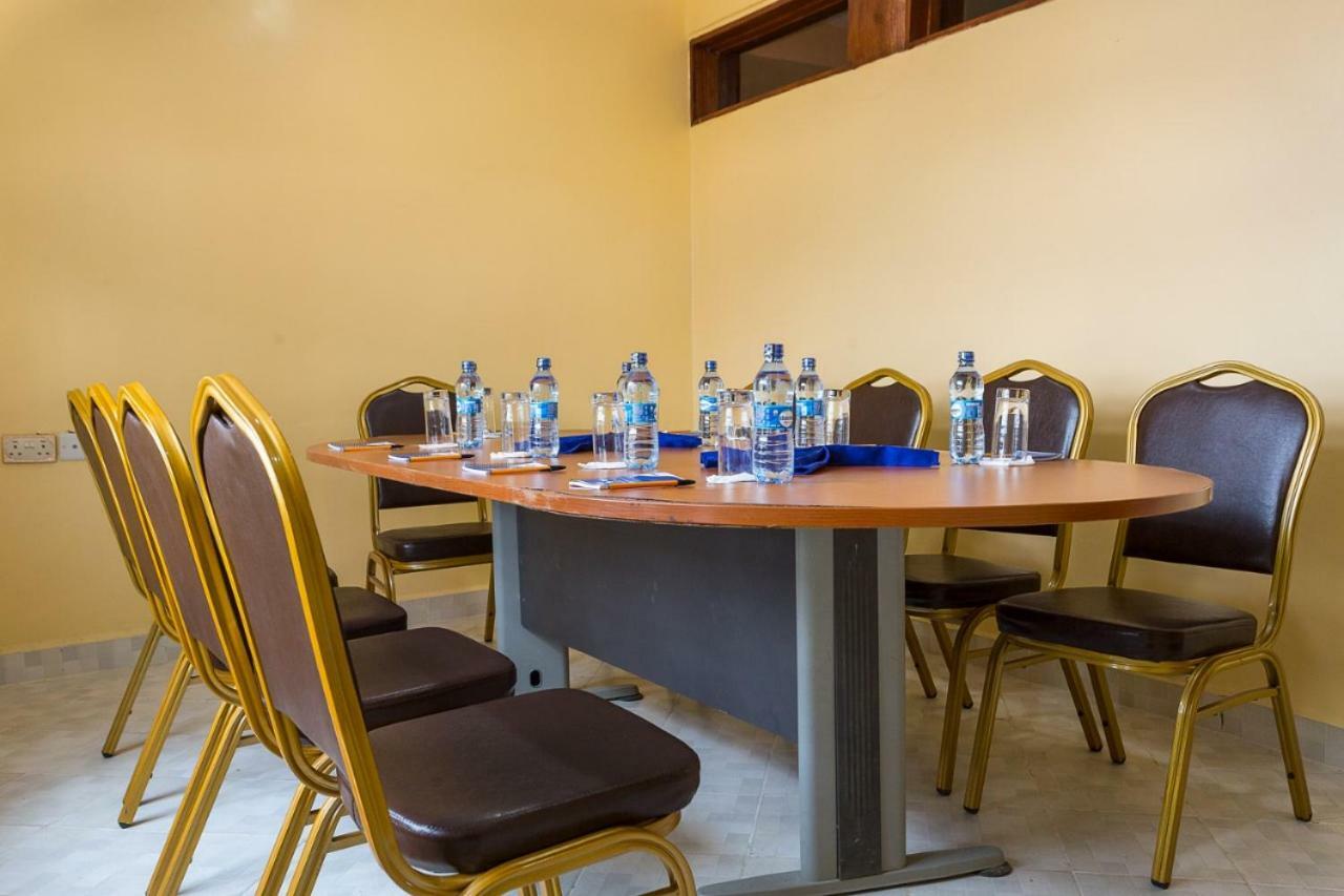 Kentania Hotel Nakuru Zewnętrze zdjęcie