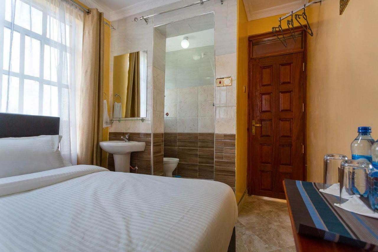 Kentania Hotel Nakuru Zewnętrze zdjęcie